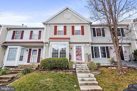 882 Smartts Ln Leesburg, VA 20176