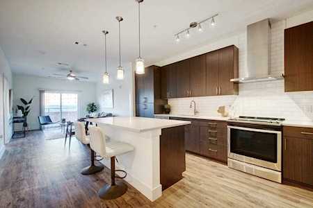 6444 Burnet RD #202 Austin, TX 78757