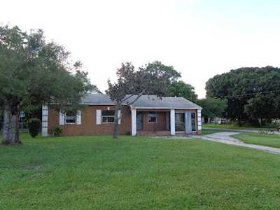 1101 Beach Court Fort Pierce, FL 34950