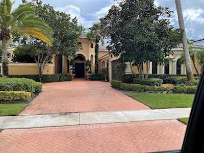 7570 Porto Vecchio Place Delray Beach, FL 33446