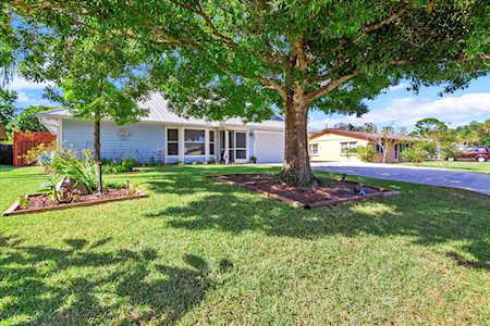 6551 SE Clairmont Place Hobe Sound, FL 33455