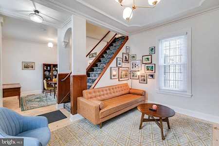 2304 Madison SQUARE Philadelphia, PA 19146