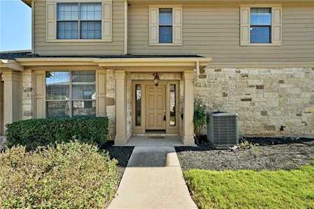9201 Brodie LN #701 Austin, TX 78748