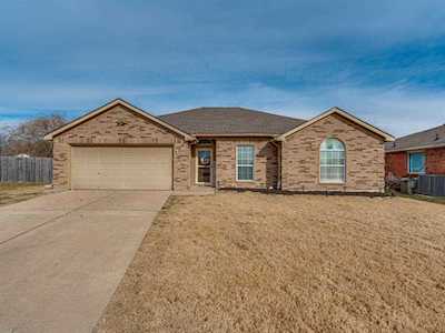 102 Comfort Court Waxahachie, TX 75165