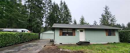 210 NE Larson Lake Ln Belfair, WA 98528