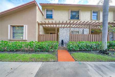 1184 NW 78th Way Plantation, FL 33322