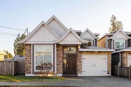 6708 Lochdale Street Burnaby, BC V5B 2N1