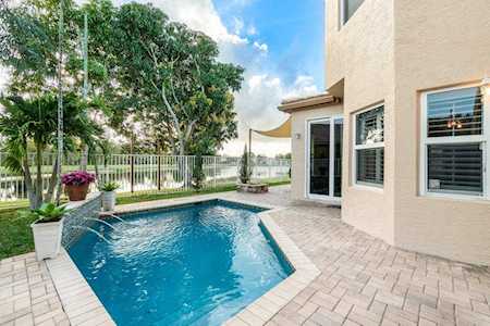 10136 Clubhouse Turn Road Lake Worth Beach, FL 33449