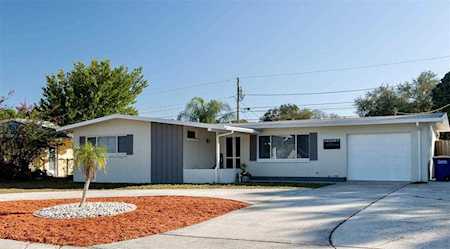 1727 Townsend St Clearwater, FL 33755