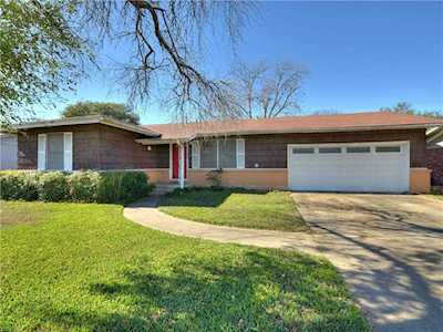8208 Kromer ST Austin, TX 78757