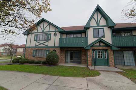 8058 Autobahn Dr #8058-101 Palos Park, IL 60464
