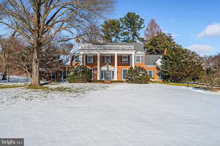 10509 Burbank Dr Potomac, MD 20854