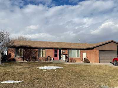 561 E 250 N Vernal, UT 84078