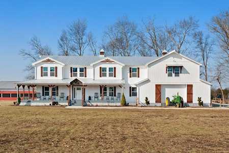 344 Whitaker Rd Shelbyville, TN 37160