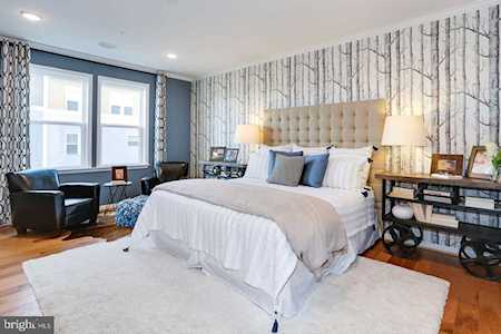 43186 Farringdon Square Broadlands, VA 20148