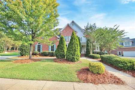 10122 Allyson Park Dr Charlotte, NC 28277