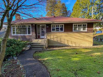 368 Laurentian Crescent Coquitlam, BC V3K 1Y4