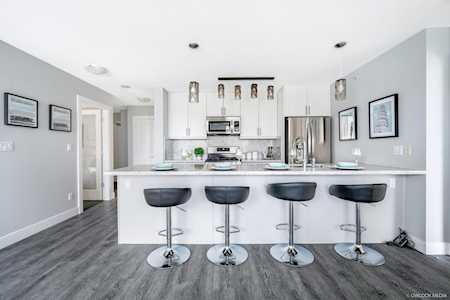 4333 Central Boulevard #905 Burnaby, BC V5H 4W8