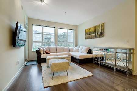 1152 Windsor Mews #205 Coquitlam, BC V3B 0N1