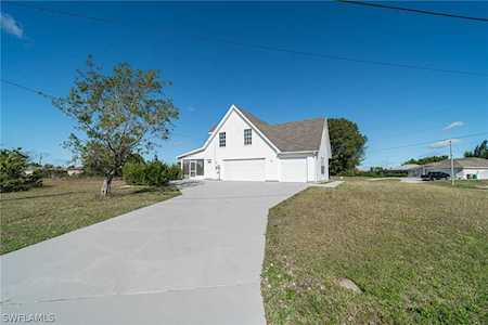 915 SW 4th Terrace Cape Coral, FL 33991