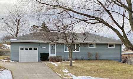 2366 Orchard Lane White Bear Lake, MN 55110
