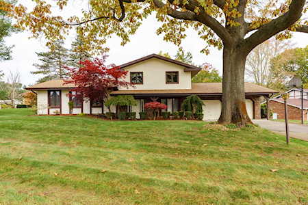 130 Grand Castle Terrace Terrace Battle Creek, MI 49014