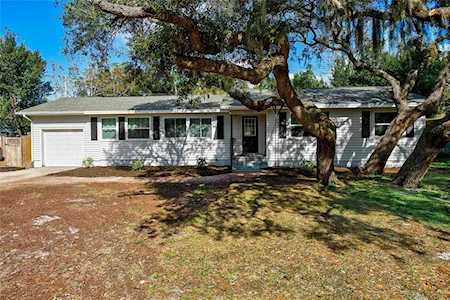 1608 Levern St Clearwater, FL 33755