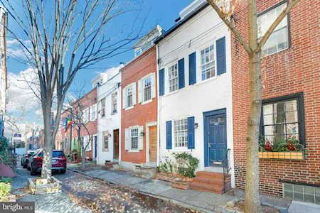 421 S Iseminger St Philadelphia, PA 19147