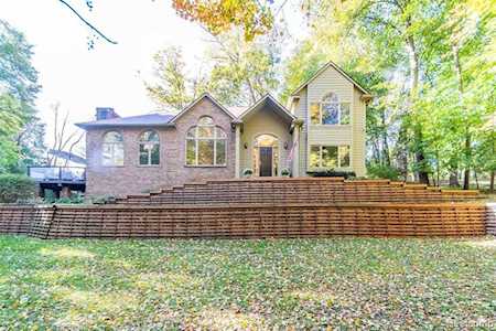 26741 Holly Hill Dr Farmington Hills, MI 48334