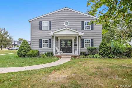 19602 Aqueduct Ct Northville Twp, MI 48167