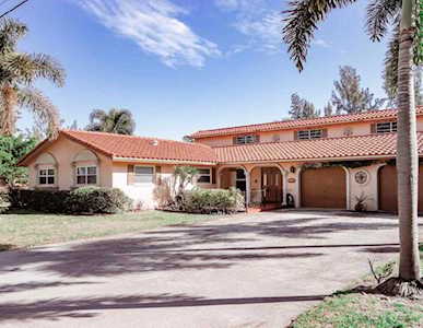 5540 NW 76th Place Coconut Creek, FL 33073