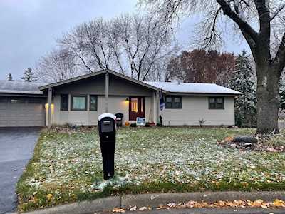 12713 Apple View Lane Burnsville, MN 55337