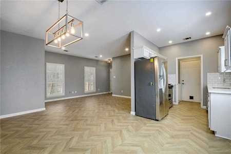 4419 Quicksilver BLVD Austin, TX 78744