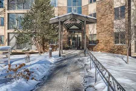 10 Windsor Court #110 New Brighton, MN 55112
