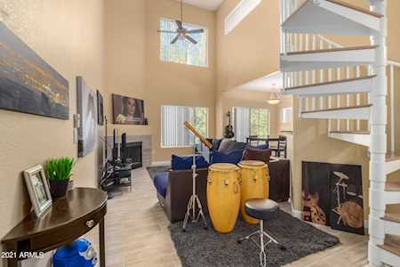4644 N 22nd Street #2077 Phoenix, AZ 85016