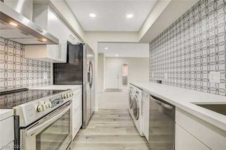 668 Oakmont Ave #1714 Las Vegas, NV 89109
