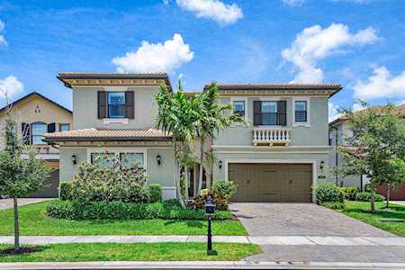 9085 W W Watercrest Circle Parkland, FL 33076
