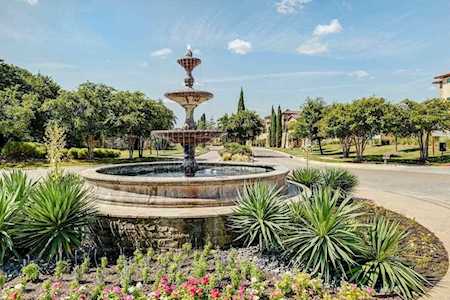 108 Rivalto CIR #2 Lakeway, TX 78734