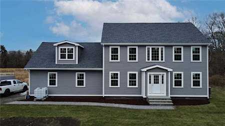 435 Sowams Rd Barrington, RI 02806