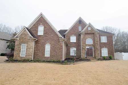 8911 Valley Mill Ln Bartlett, TN 38002
