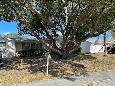 5037 Tilson Dr New Port Richey, FL 34652