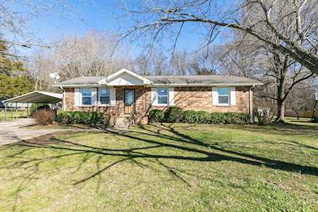 2756 Goodsprings Rd Ashland City, TN 37015