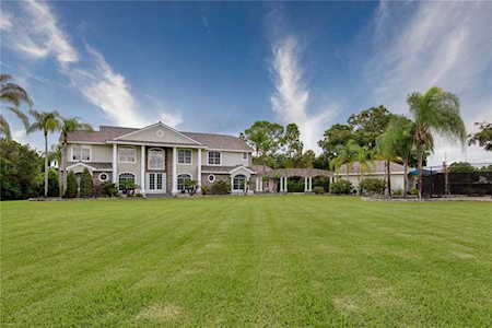 114 Rue Des Chateaux Tarpon Springs, FL 34688