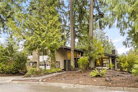 2950 162nd Ave SE Bellevue, WA 98008
