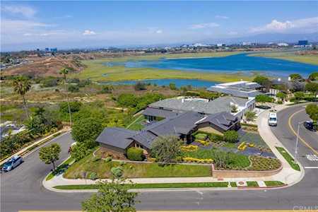 2042 Galaxy Dr Newport Beach, CA 92660