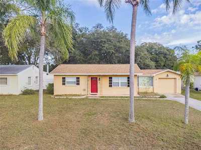 11 N Saturn Ave Clearwater, FL 33755