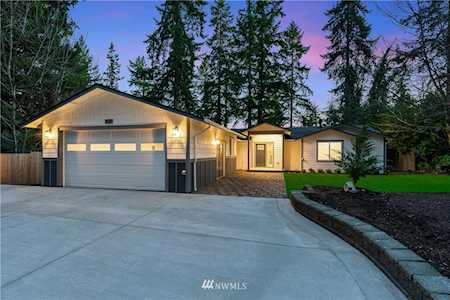 7429 NE 129th St Kirkland, WA 98034