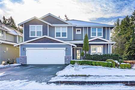 3719 NE 19th St Renton, WA 98056