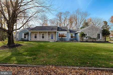 130 Bentley Dr Mount Laurel, NJ 08054