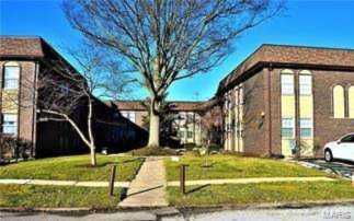 10317 Corbeil St Louis, MO 63146